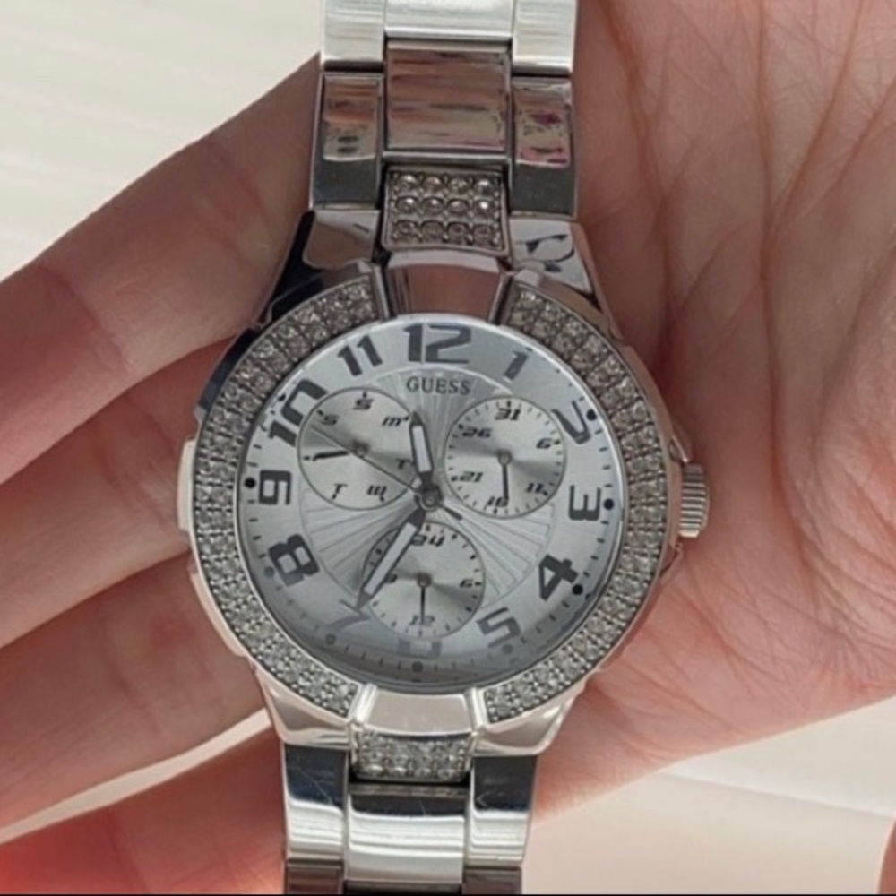 GUESS WATCH - Picture 3 of 5